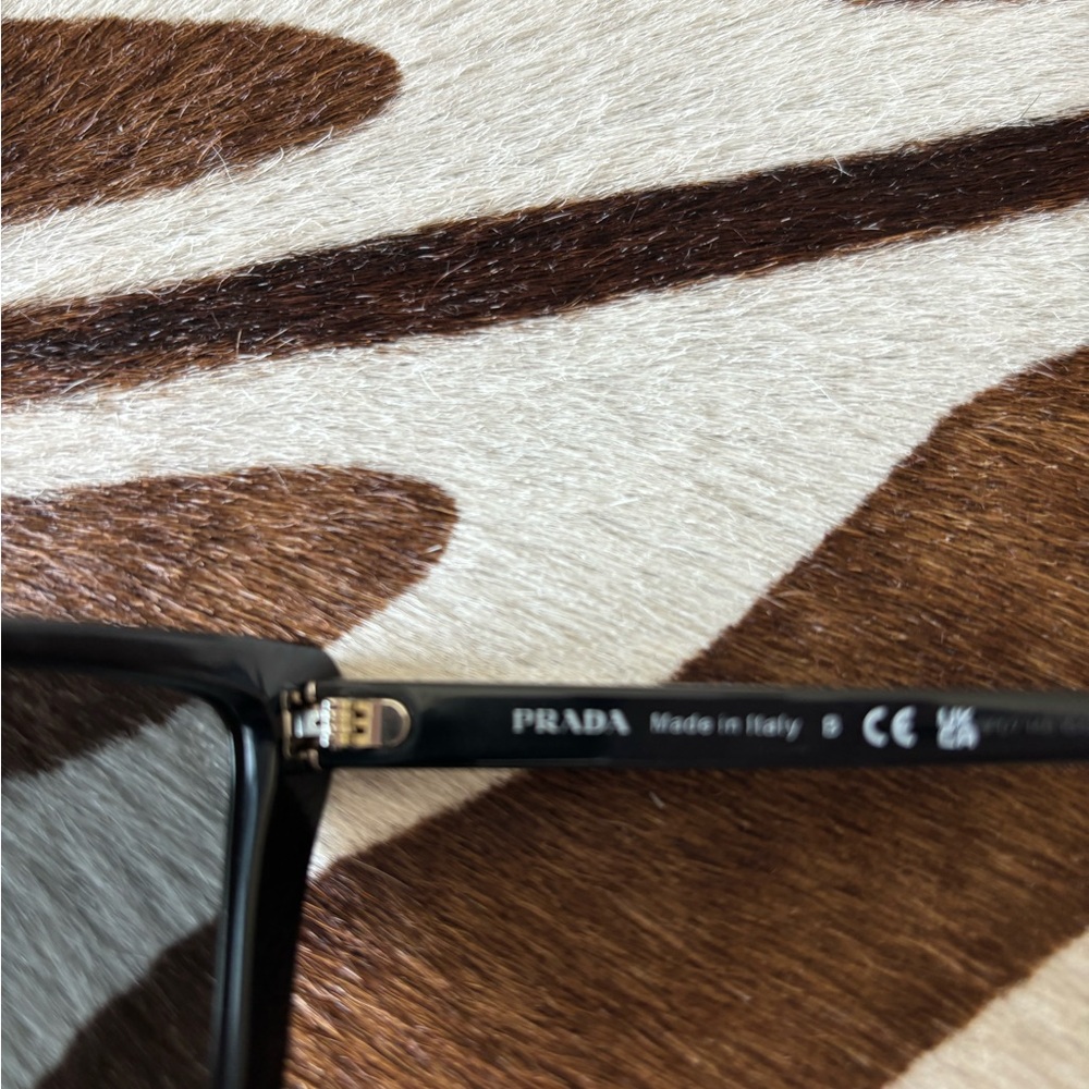 Prada Butterfly Sunglasses Black - Picture 6 of 13